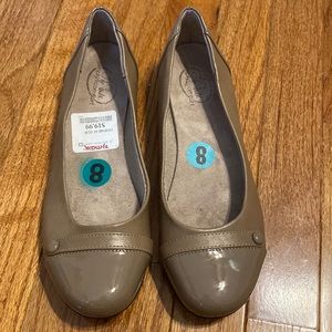 Lifestride size 8 flats